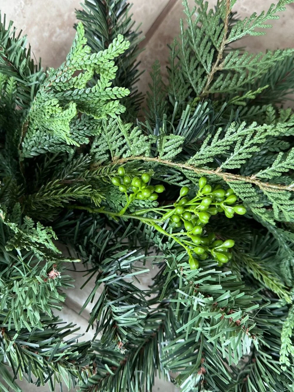 VINTAGE BRAND PINE WREATH WITH GREEN BERRIES AND FAUX BRANCHES:NWT